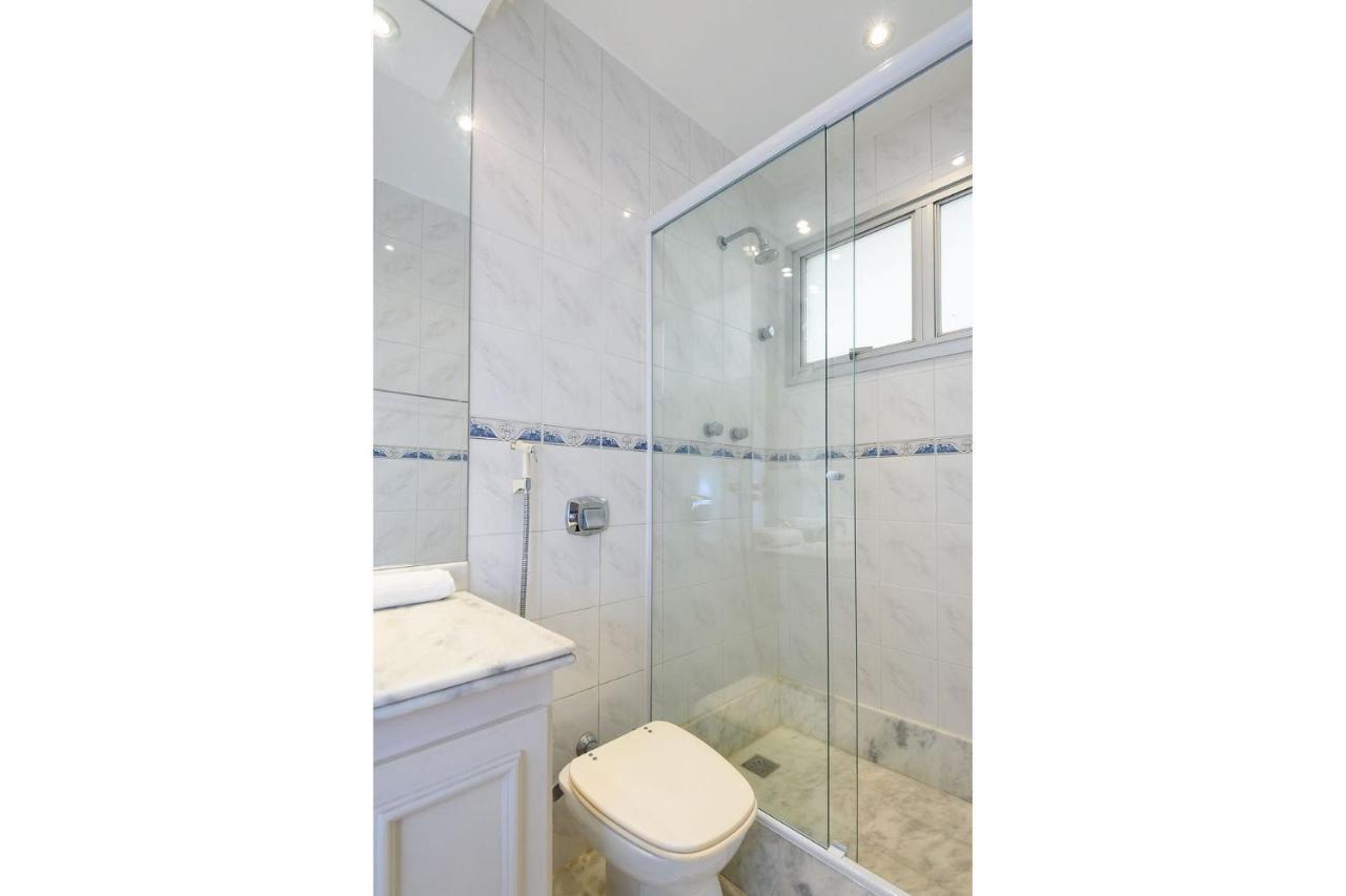 Omar Do Rio - Bm 405 Espaçoso 3 Quartos Com Garagem, No Leblon Próximo A Dias Ferreira, Internet 240mbps, Smart Tv, 05 Minutos A Pé Da Do Leblon E Do Metrô Apartamento